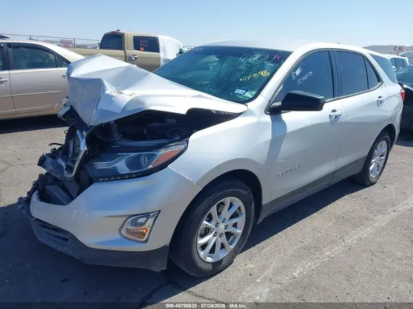 2GNAXHEV4J6343929 2018 CHEVROLET EQUINOX - Image 2