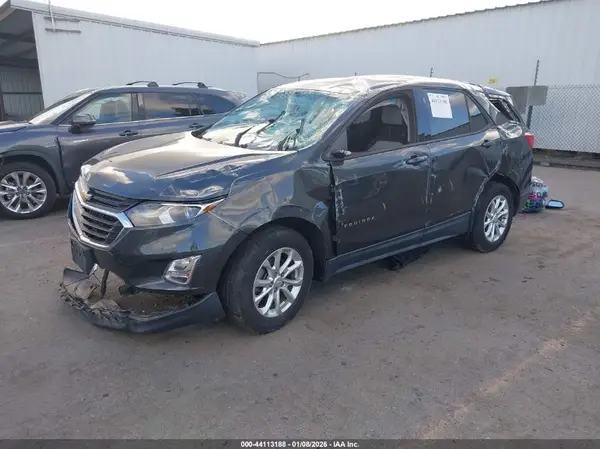 2GNAXHEV4K6226739 2019 CHEVROLET EQUINOX - Image 2