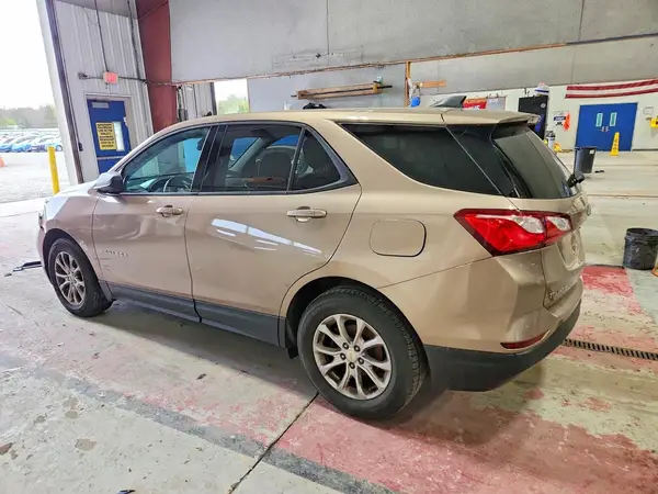 2GNAXHEV4K6254590 2019 CHEVROLET EQUINOX - Image 2