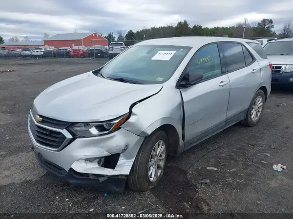 2GNAXHEV4K6281479 2019 CHEVROLET EQUINOX - Image 2