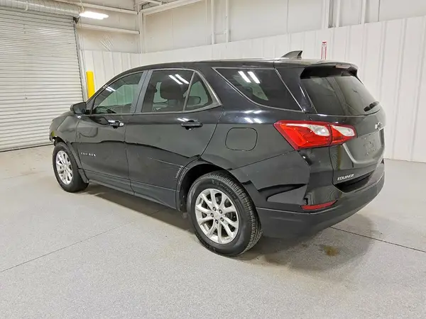 2GNAXHEV4L6226001 2020 CHEVROLET EQUINOX - Image 2