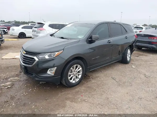 2GNAXHEV4L6265669 2020 CHEVROLET EQUINOX - Image 2