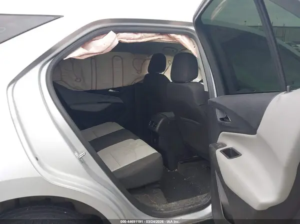 2GNAXHEV5J6109816 2018 CHEVROLET EQUINOX - Image 8