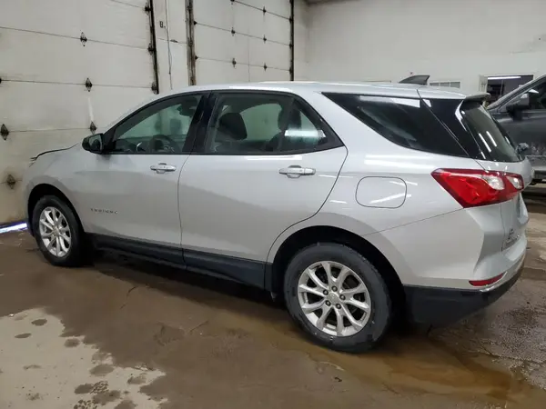 2GNAXHEV5J6111971 2018 CHEVROLET EQUINOX - Image 2