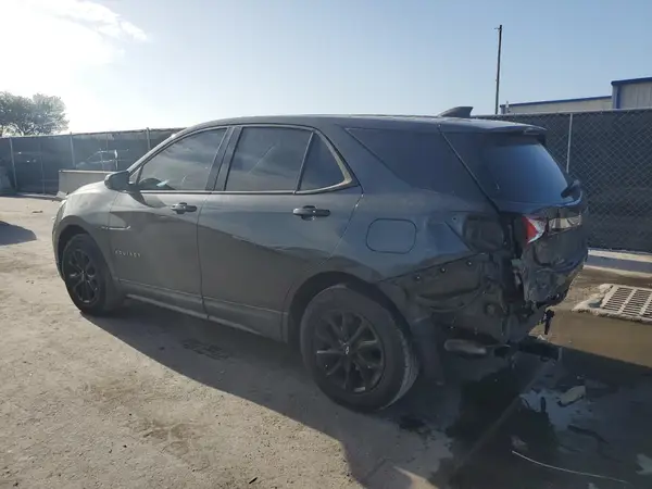 2GNAXHEV5J6138832 2018 CHEVROLET EQUINOX - Image 2