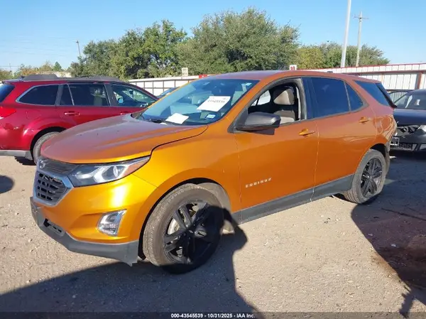 2GNAXHEV5J6159308 2018 CHEVROLET EQUINOX - Image 2