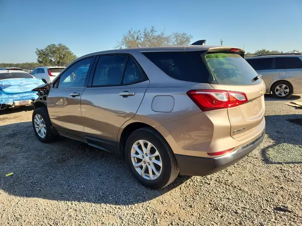 2GNAXHEV5J6187626 2018 CHEVROLET EQUINOX - Image 2