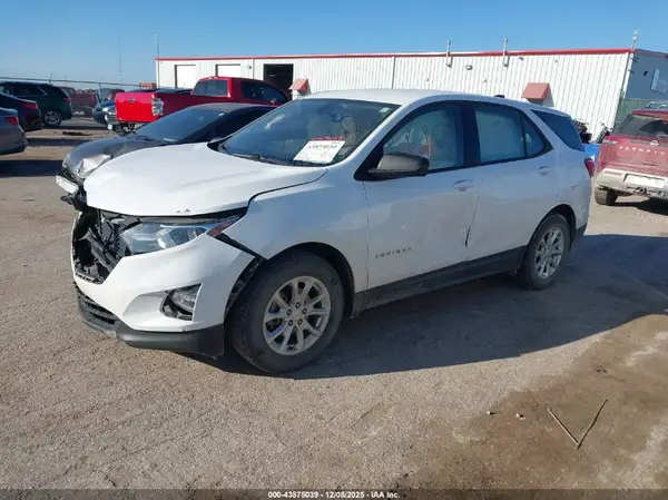 2GNAXHEV5J6197315 2018 CHEVROLET EQUINOX - Image 2