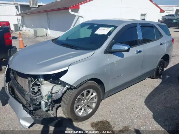 2GNAXHEV5J6210547 2018 CHEVROLET EQUINOX - Image 2