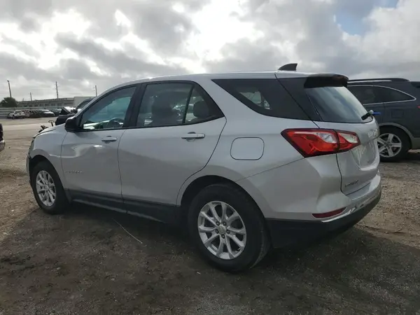 2GNAXHEV5J6222990 2018 CHEVROLET EQUINOX - Image 2