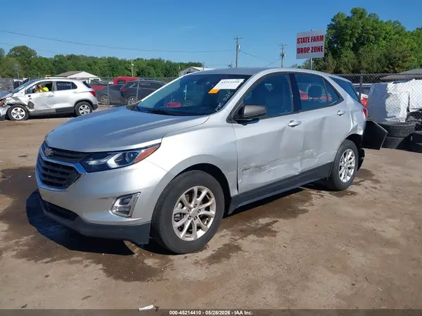 2GNAXHEV5J6228983 2018 CHEVROLET EQUINOX - Image 2