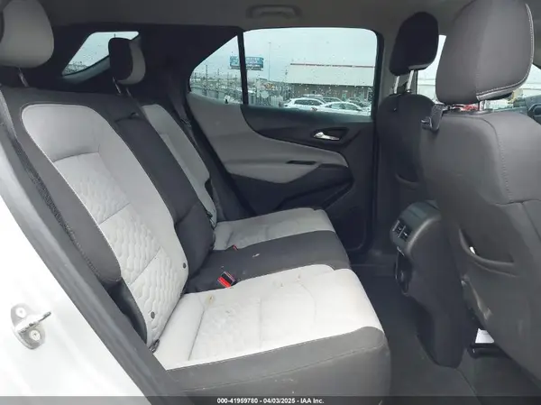 2GNAXHEV5J6240308 2018 CHEVROLET EQUINOX - Image 8