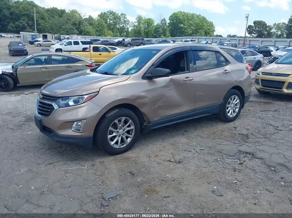 2GNAXHEV5J6284454 2018 CHEVROLET EQUINOX - Image 2