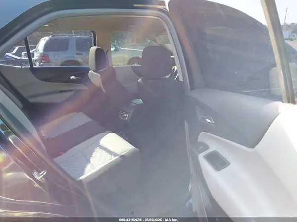 2GNAXHEV5J6289640 2018 CHEVROLET EQUINOX - Image 8