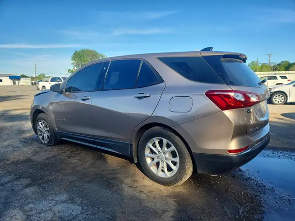 2GNAXHEV5J6342630 2018 CHEVROLET EQUINOX - Image 2