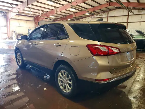 2GNAXHEV5J6352557 2018 CHEVROLET EQUINOX - Image 2