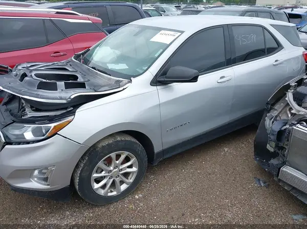 2GNAXHEV5K6110904 2019 CHEVROLET EQUINOX - Image 2