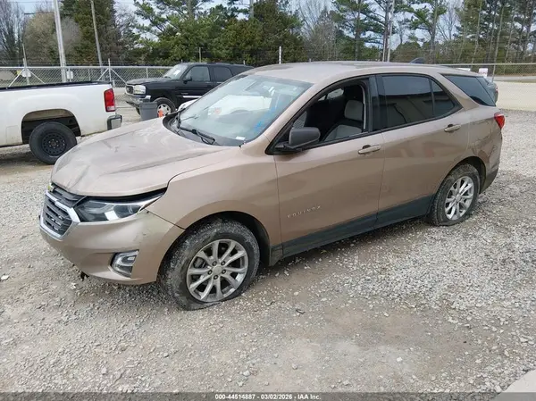 2GNAXHEV5K6118145 2019 CHEVROLET EQUINOX - Image 2