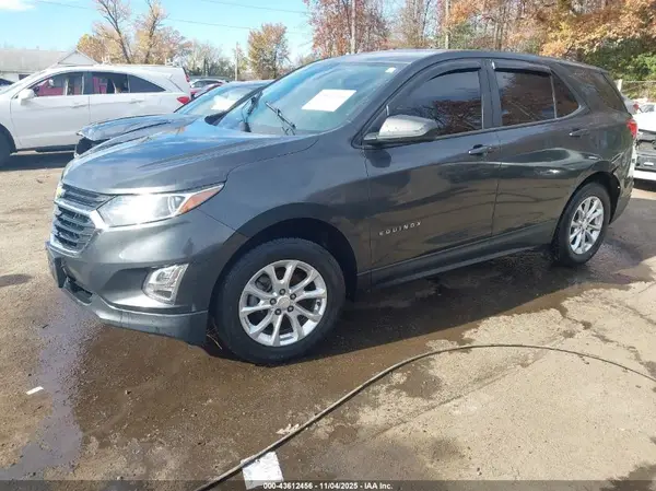 2GNAXHEV5L6185944 2020 CHEVROLET EQUINOX - Image 2