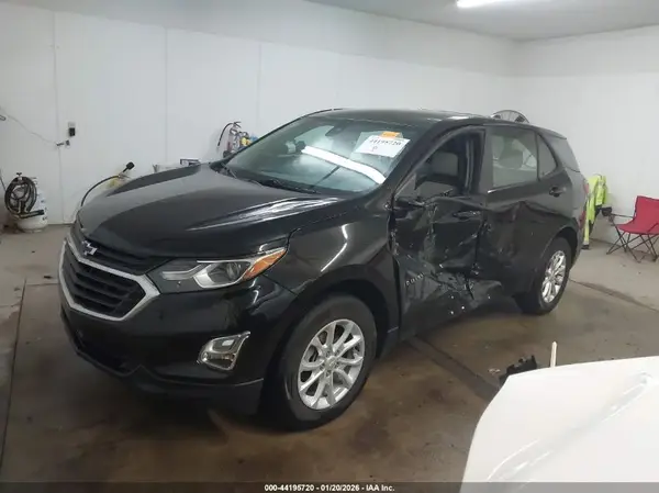 2GNAXHEV5L6207652 2020 CHEVROLET EQUINOX - Image 2