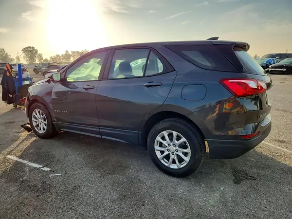 2GNAXHEV5L6238254 2020 CHEVROLET EQUINOX - Image 2