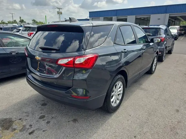 2GNAXHEV5M6137507 2021 CHEVROLET EQUINOX - Image 2