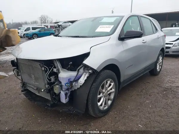 2GNAXHEV6J6114040 2018 CHEVROLET EQUINOX - Image 2