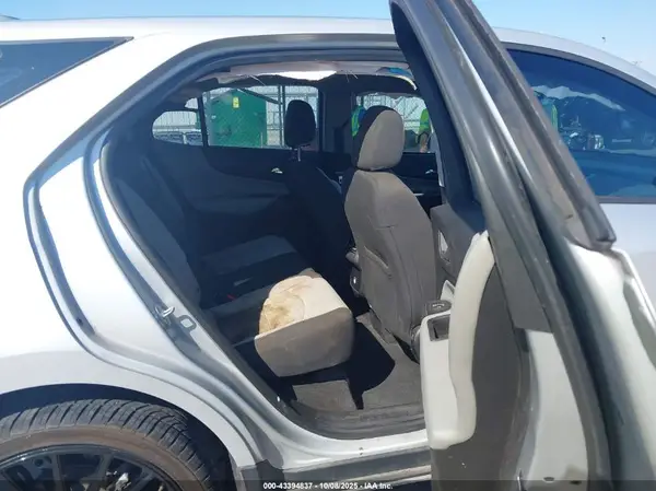 2GNAXHEV6J6136362 2018 CHEVROLET EQUINOX - Image 8