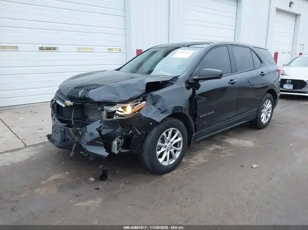 2GNAXHEV6J6165750 2018 CHEVROLET EQUINOX - Image 2