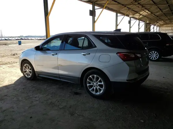 2GNAXHEV6J6211092 2018 CHEVROLET EQUINOX - Image 2