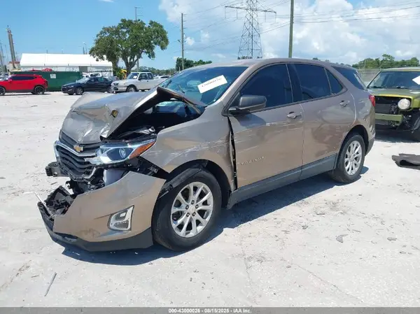2GNAXHEV6J6217703 2018 CHEVROLET EQUINOX - Image 2
