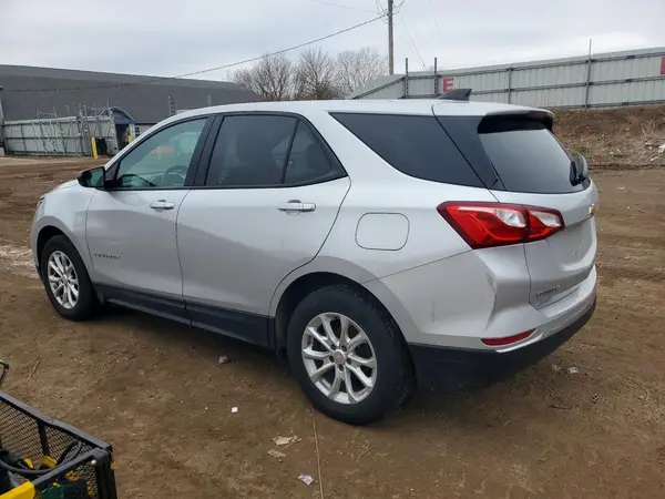2GNAXHEV6J6307479 2018 CHEVROLET EQUINOX - Image 2