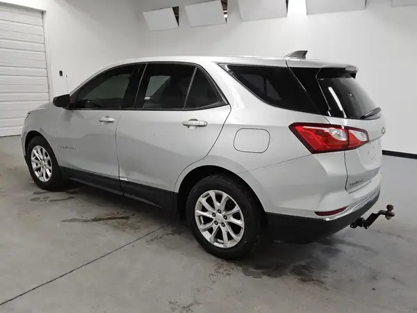 2GNAXHEV6J6310737 2018 CHEVROLET EQUINOX - Image 2