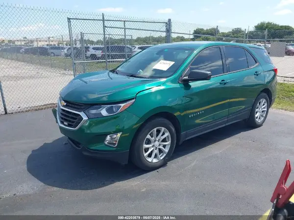 2GNAXHEV6J6317719 2018 CHEVROLET EQUINOX - Image 2