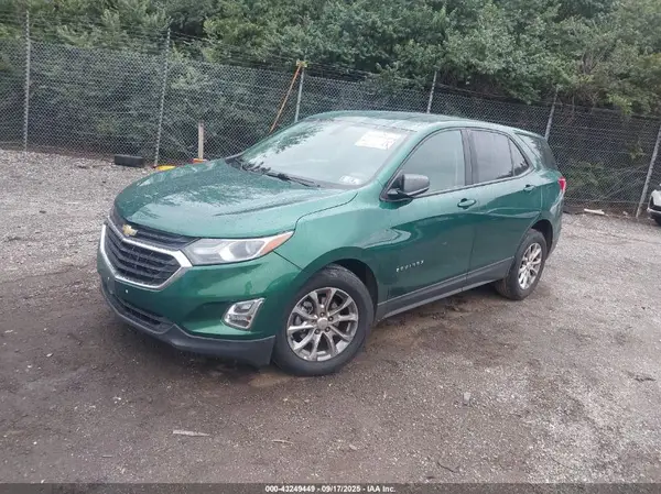 2GNAXHEV6J6318904 2018 CHEVROLET EQUINOX - Image 2