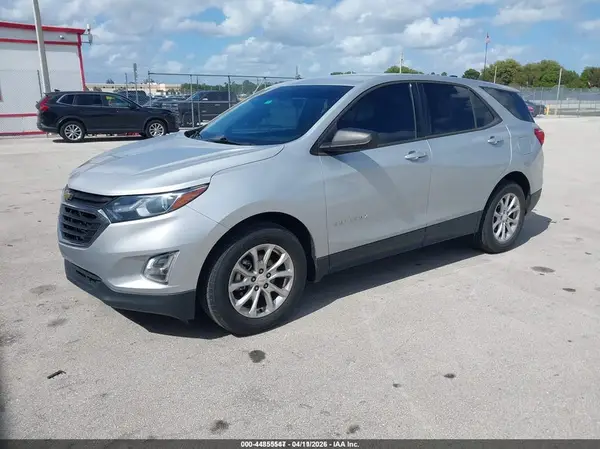 2GNAXHEV6J6320507 2018 CHEVROLET EQUINOX - Image 2