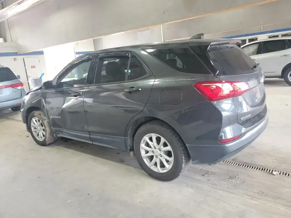 2GNAXHEV6J6337209 2018 CHEVROLET EQUINOX - Image 2