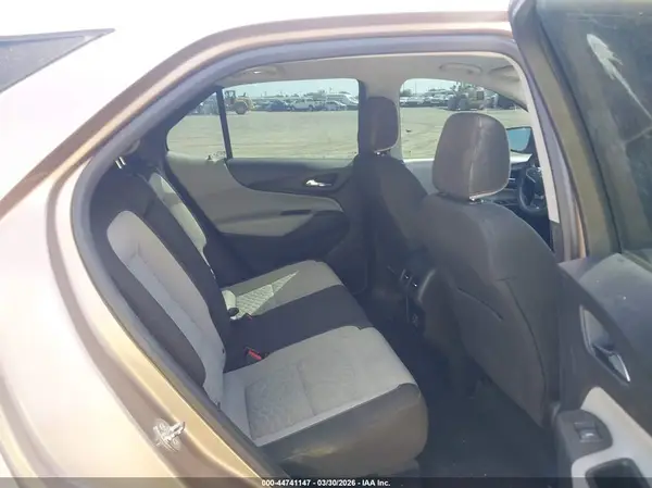 2GNAXHEV6K6218898 2019 CHEVROLET EQUINOX - Image 8