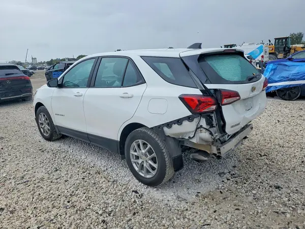 2GNAXHEV6N6102427 2022 CHEVROLET EQUINOX - Image 2