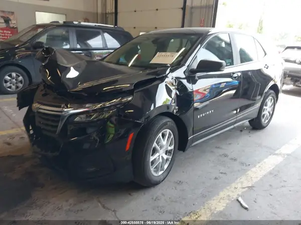 2GNAXHEV6N6116618 2022 CHEVROLET EQUINOX - Image 2