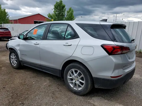 2GNAXHEV6N6146895 2022 CHEVROLET EQUINOX - Image 2