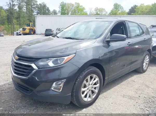 2GNAXHEV7J6147483 2018 CHEVROLET EQUINOX - Image 2