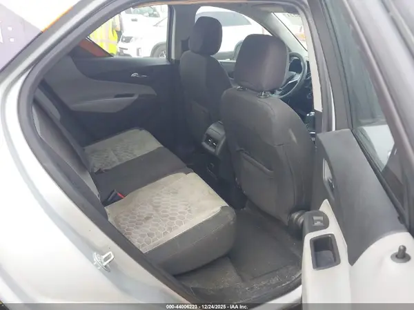 2GNAXHEV7J6162968 2018 CHEVROLET EQUINOX - Image 8
