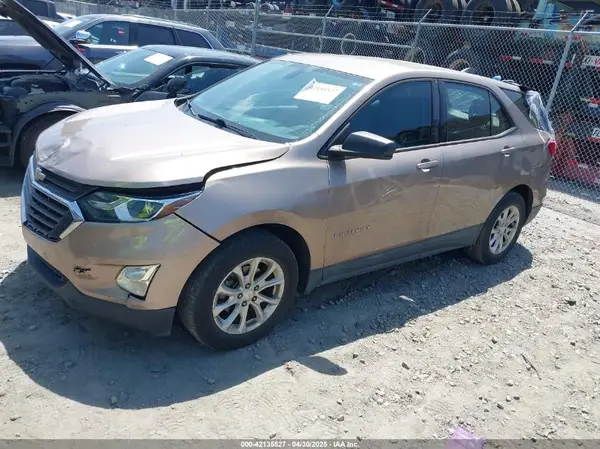 2GNAXHEV7J6168723 2018 CHEVROLET EQUINOX - Image 2