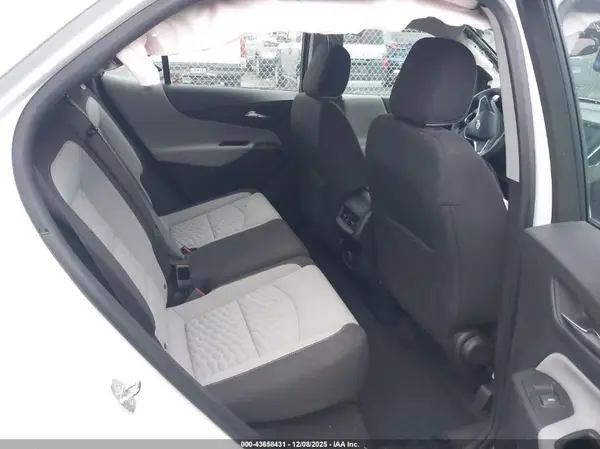 2GNAXHEV7J6233523 2018 CHEVROLET EQUINOX - Image 8