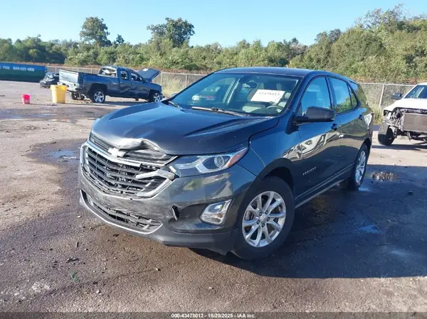 2GNAXHEV7J6275058 2018 CHEVROLET EQUINOX - Image 2