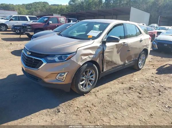 2GNAXHEV7K6270637 2019 CHEVROLET EQUINOX - Image 2