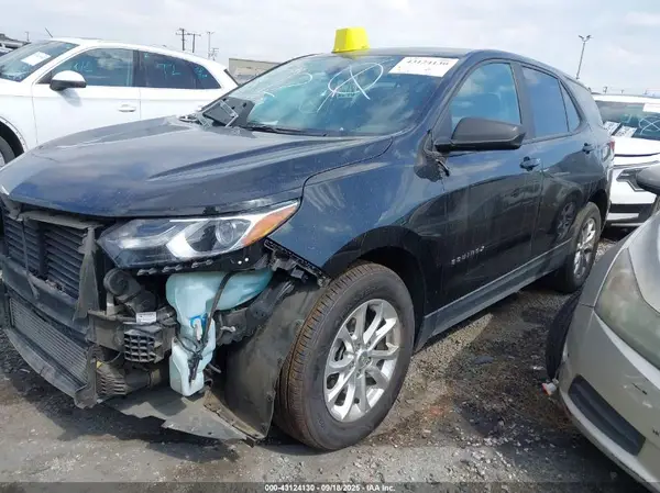 2GNAXHEV7L6268565 2020 CHEVROLET EQUINOX - Image 2