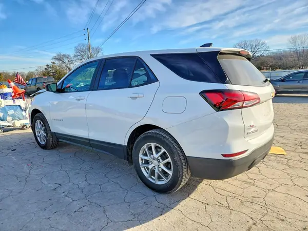 2GNAXHEV7N6116174 2022 CHEVROLET EQUINOX - Image 2