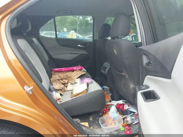 2GNAXHEV8J6105565 2018 CHEVROLET EQUINOX - Image 8